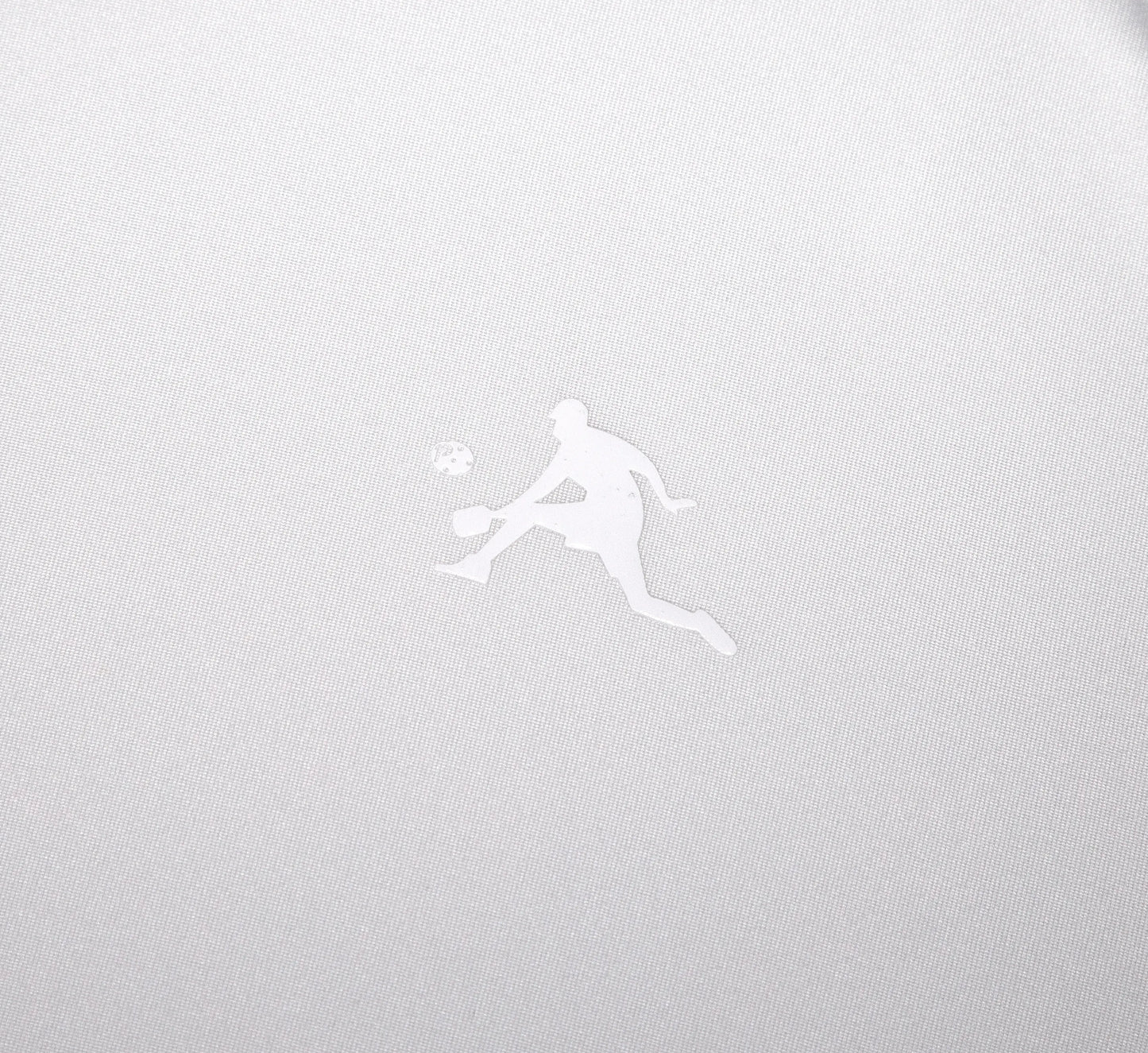 White logo of a pickleball player on a light gray background Blanc