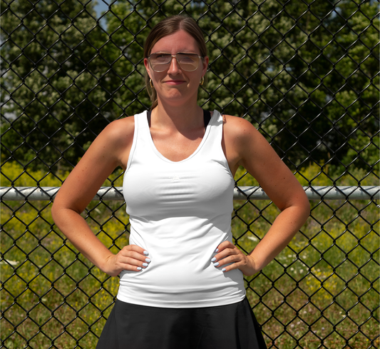 White sport performance pickleball mesh tank top Blanc
